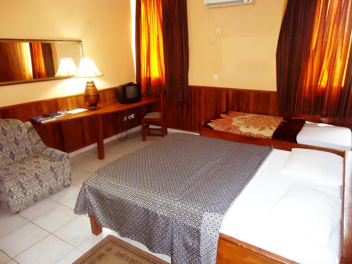 Hotel Saffana Douala Buitenkant foto